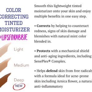 Light Color correcting tinted moisturizer